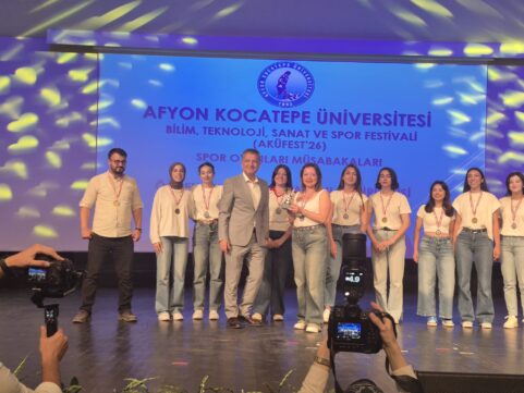 Fakültemiz Kadın Voleybol Takımı AKÜ Spor Oyunlarında Şampiyon Oldu